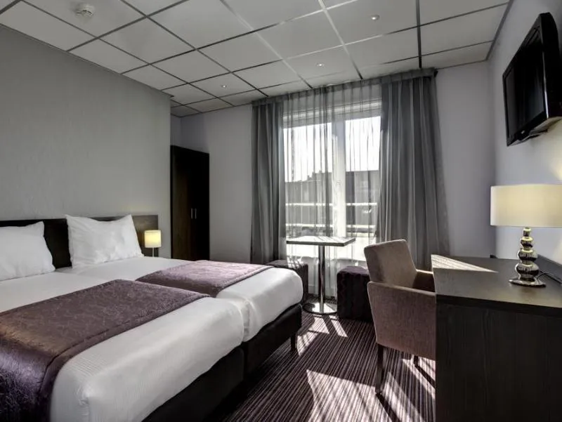 Room, Luxer, Amsterdam