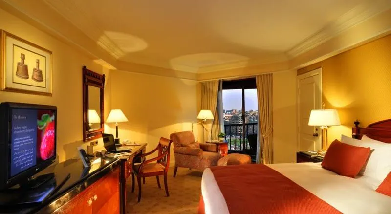 DOUBLE CLUB Room, Semiramis InterContinental Cairo, Cairo