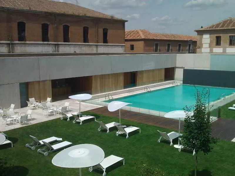 Pool, Parador de Alcala de Henares, Madrid