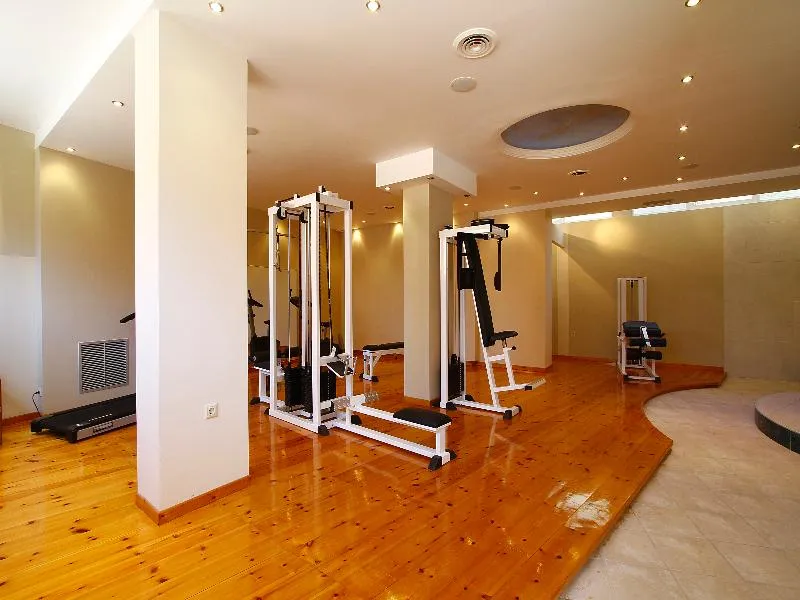 Sports and Entertainment, Bintzan Inn, Corfu