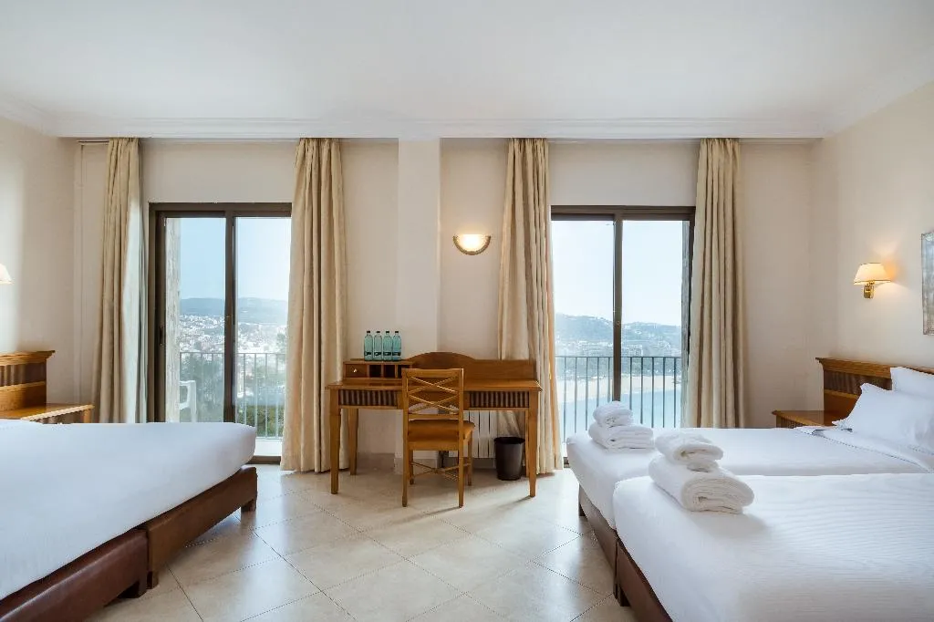 QUADRUPLE SEA VIEW Room, Montjoi, Costa Brava