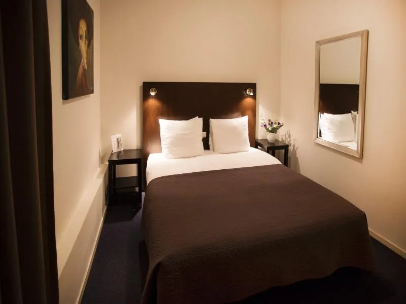 DOUBLE SINGLE USE STANDARD Room, Quentin Amsterdam Hotel, Amsterdam