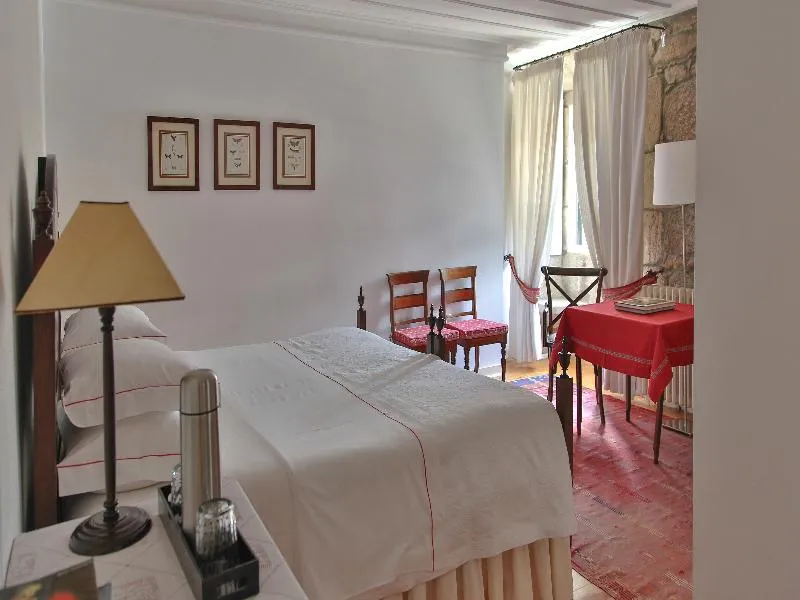Room, Casa De Santo Antonio De Britiande, Porto