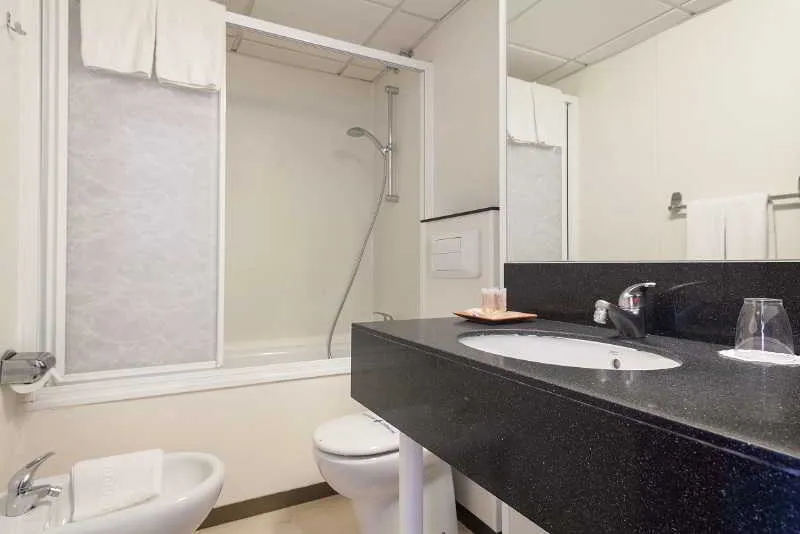 Room, Condal, Barcelona