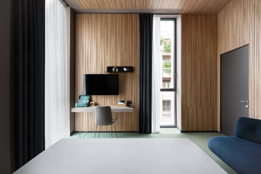 DOUBLE DELUXE KING BED Room, 21 House Of Stories Navigli, Milan