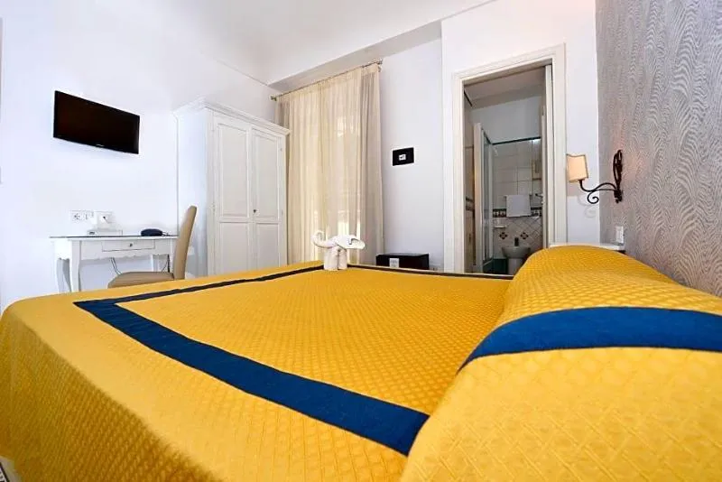 General view, Hotel Settebello, Naples
