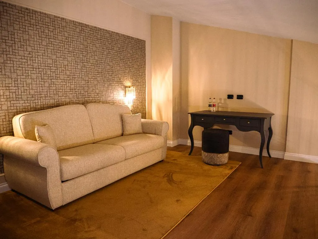 SUITE WITH TERRACE Room, Cappuccina Country Resort, Florence