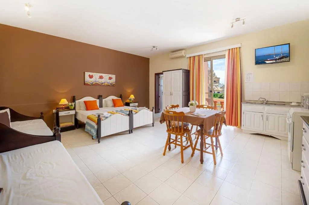 STUDIO STANDARD Room, Mariblu Guesthouse, Gozo