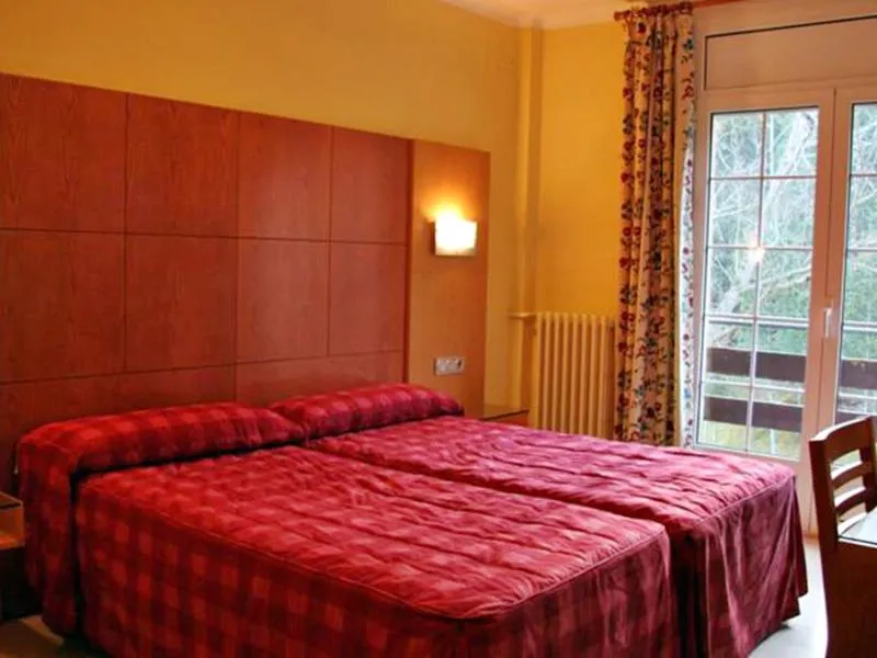 Double or Twin CAPACITY 4 Room, Roc Blanc, Costa Brava