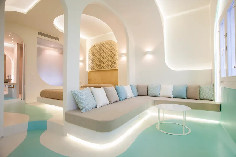 SUITE CAPACITY 2 Room, Andronikos Santorini, Santorini