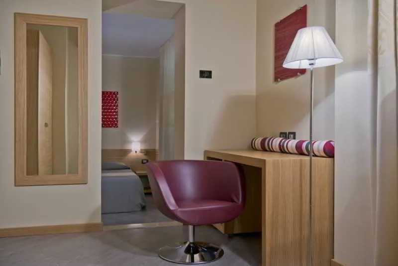 Room, Italia, Cagliari