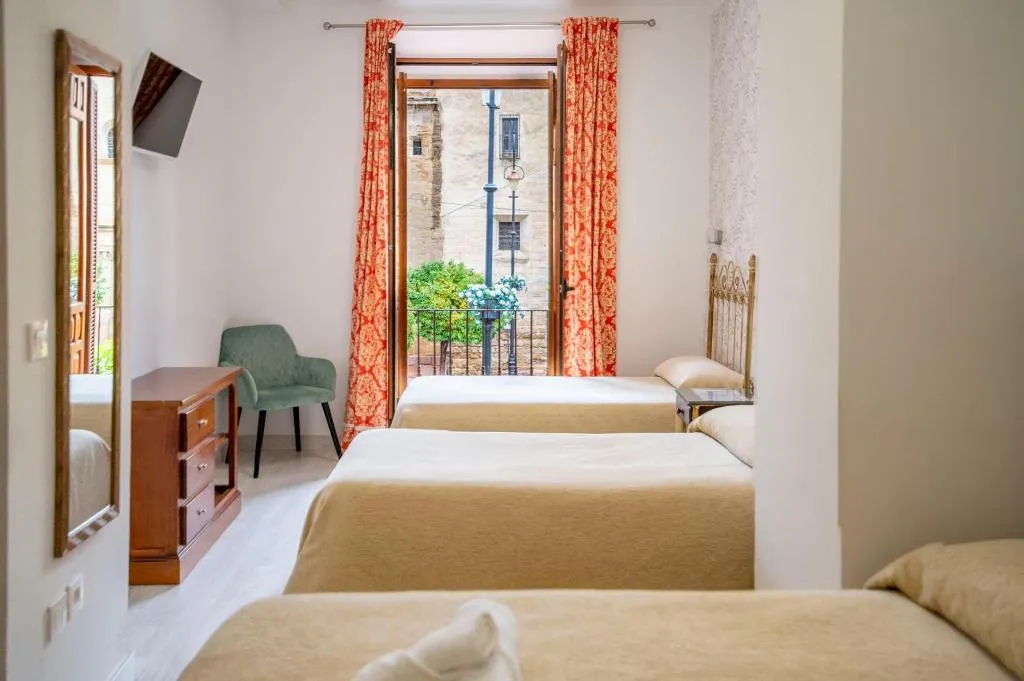 TRIPLE STANDARD Room, Hotel Manzanito, Andalucia