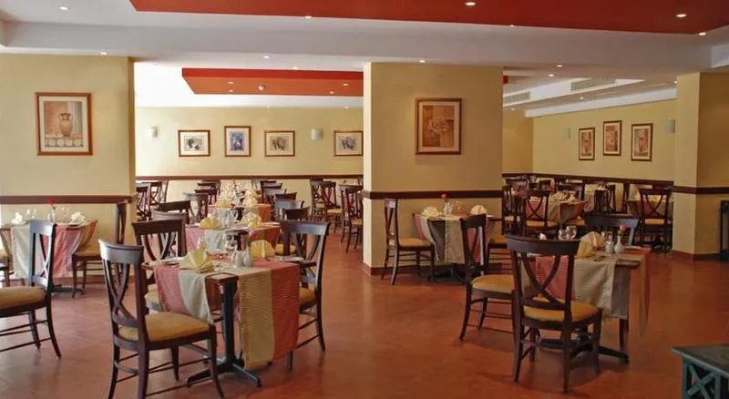 Restaurant, Aracan Pyramids, Cairo