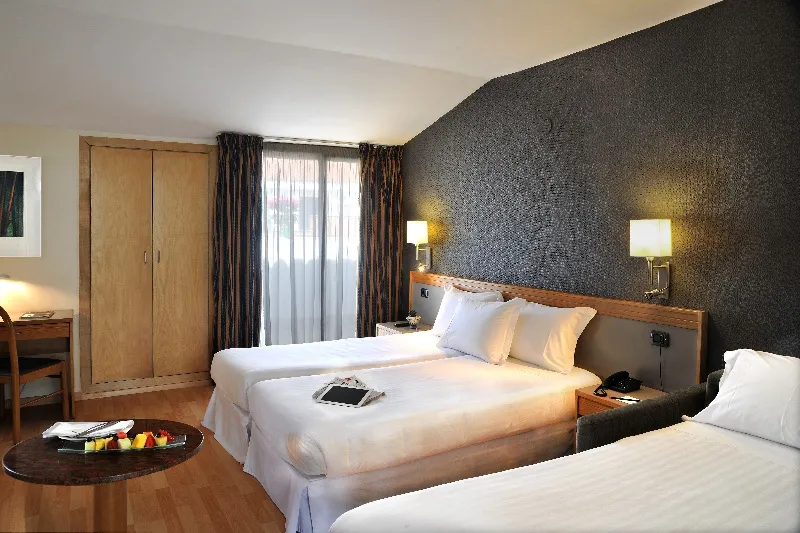 Room, Civis Jaime I Castellon, Valencia