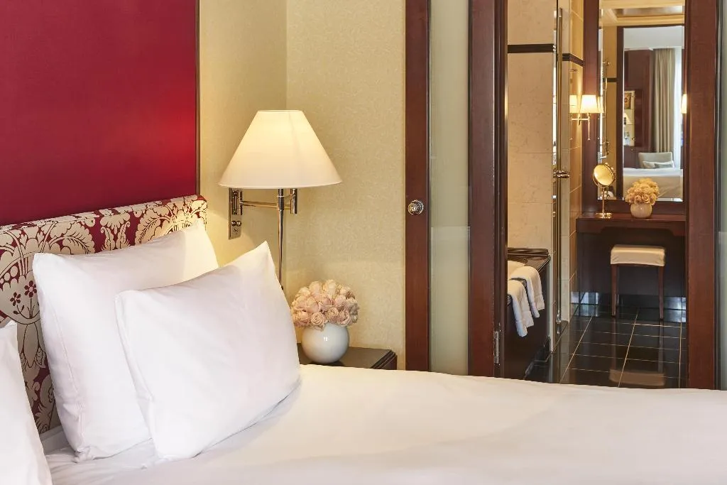 DOUBLE DELUXE SUPERIOR Room, Adlon Kempinski Berlin, Berlin