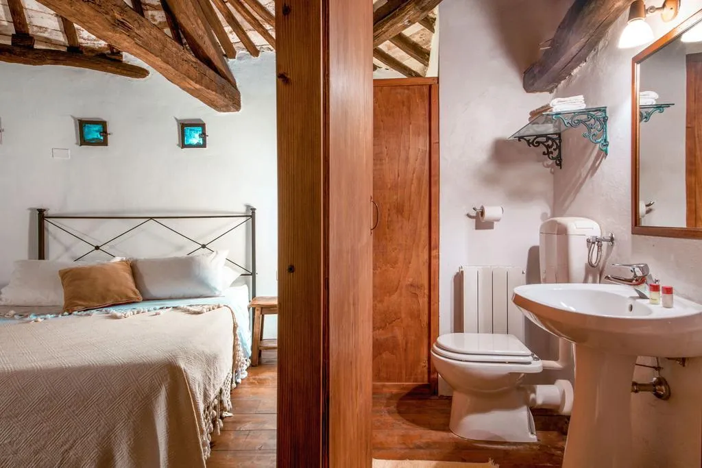 SUITE CAPACITY 6 Room, Castello Valenzino, Perugia