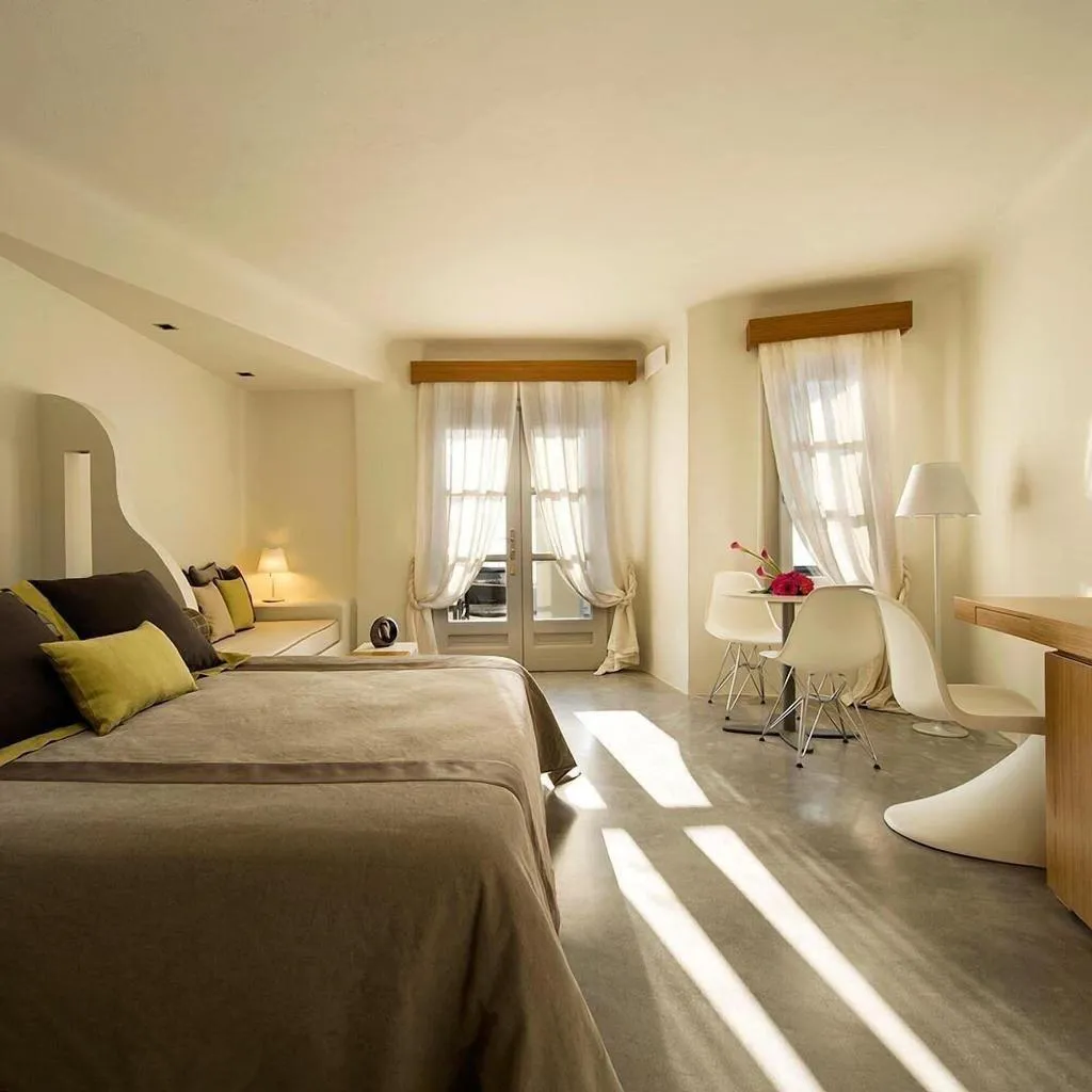 DOUBLE CAPACITY 1 Room, Avaton Resort & Spa, Santorini