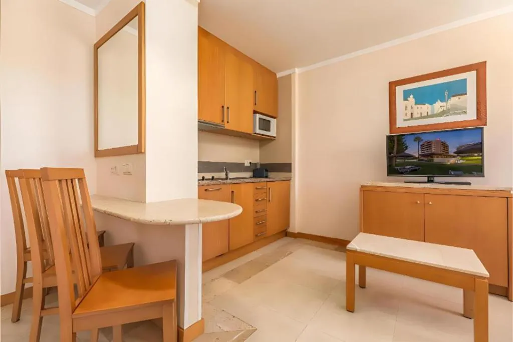 JUNIOR SUITE PARTIAL SEA VIEW Room, Interpass Vauhotel Apartamentos, Algarve