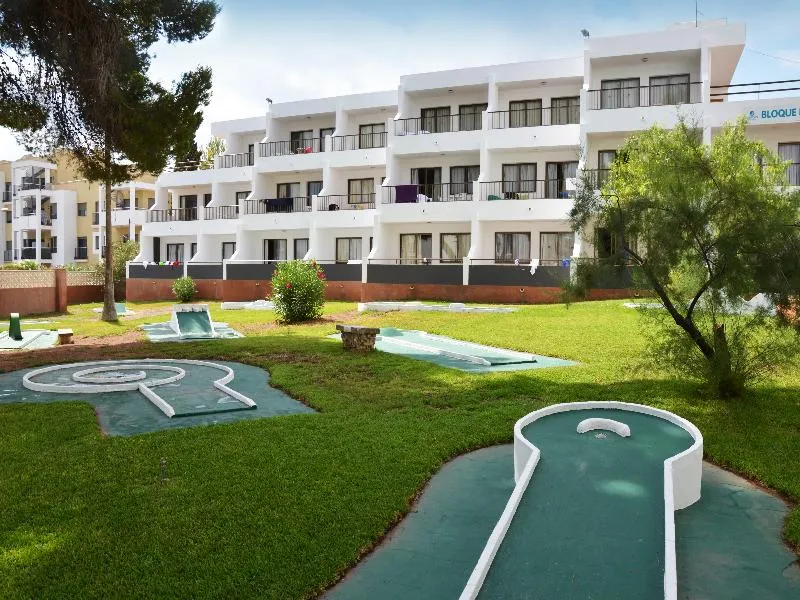 Sports and Entertainment, Vibra Riviera Apartamentos, Ibiza