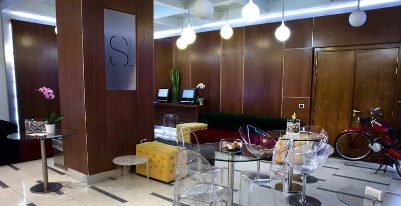 Lobby, Sporting Cologno, Milan