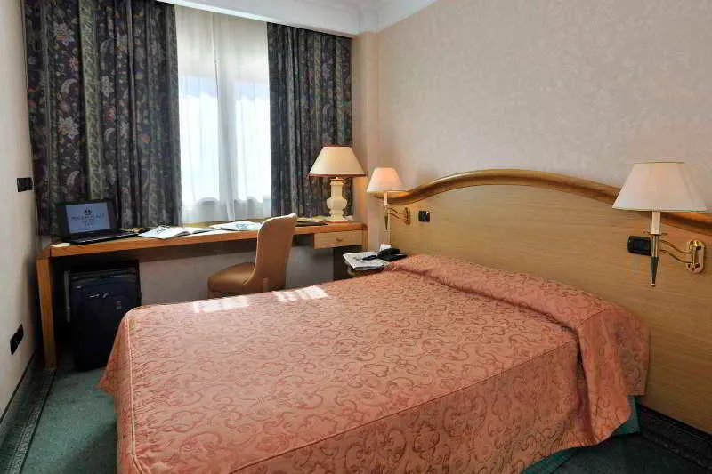 Room, Perugia Plaza, Perugia