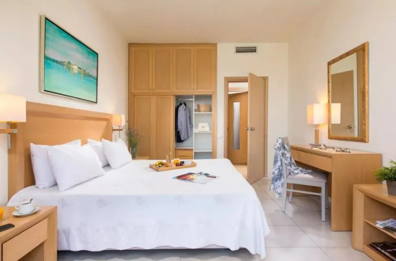 FAMILY ROOM GARDEN VIEW Room, Kassandra Palace SeaSide Resort, Halkidiki