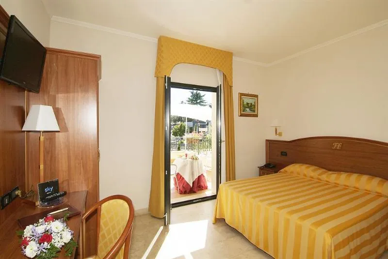 Double or Twin CLASSIC Room, Fashion Hotel, Rome
