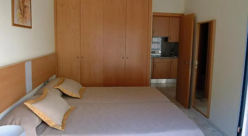 Room, Covadonga Apartamentos Turisticos, Seville