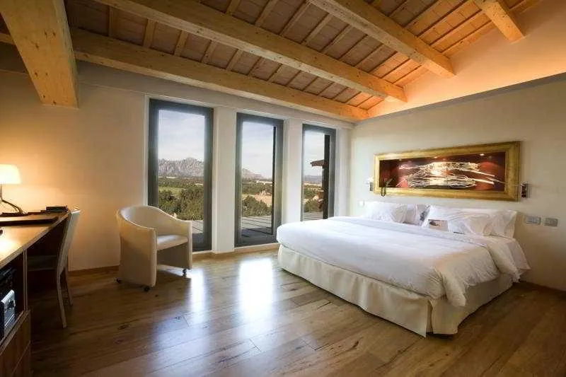 JUNIOR SUITE STANDARD Room, Can Bonastre Wine Resort, The Originals Relais, Barcelona
