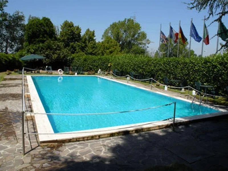Pool, Belstay Milano Assago, Milan
