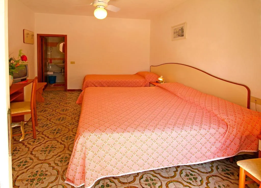 TRIPLE STANDARD Room, Hotel Park Calitto, Naples