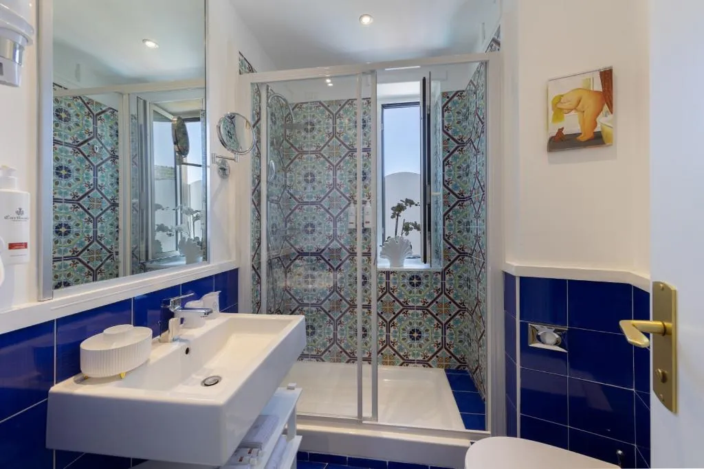 DOUBLE SEA VIEW WITH BALCONY Room, Hotel Regina Sorrento, Naples