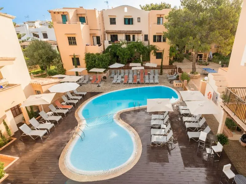 Pool, Playa Ferrera, Majorca