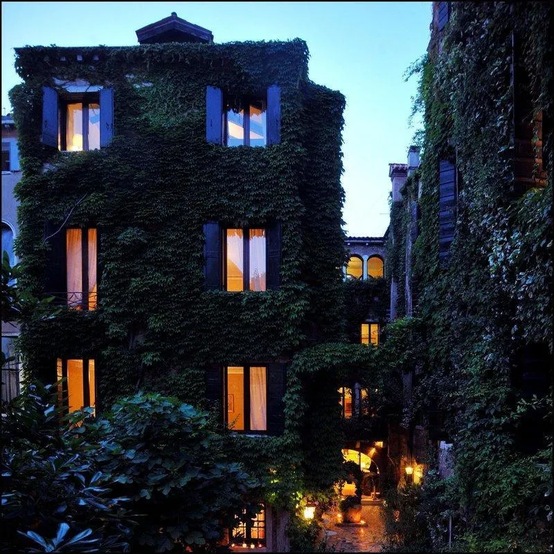 General view, Hotel Flora, Venice