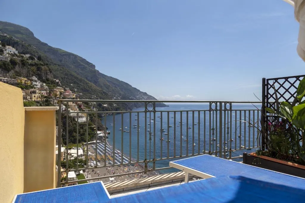 DOUBLE WITH TERRACE Room, Hotiday Positano Sea View, Naples