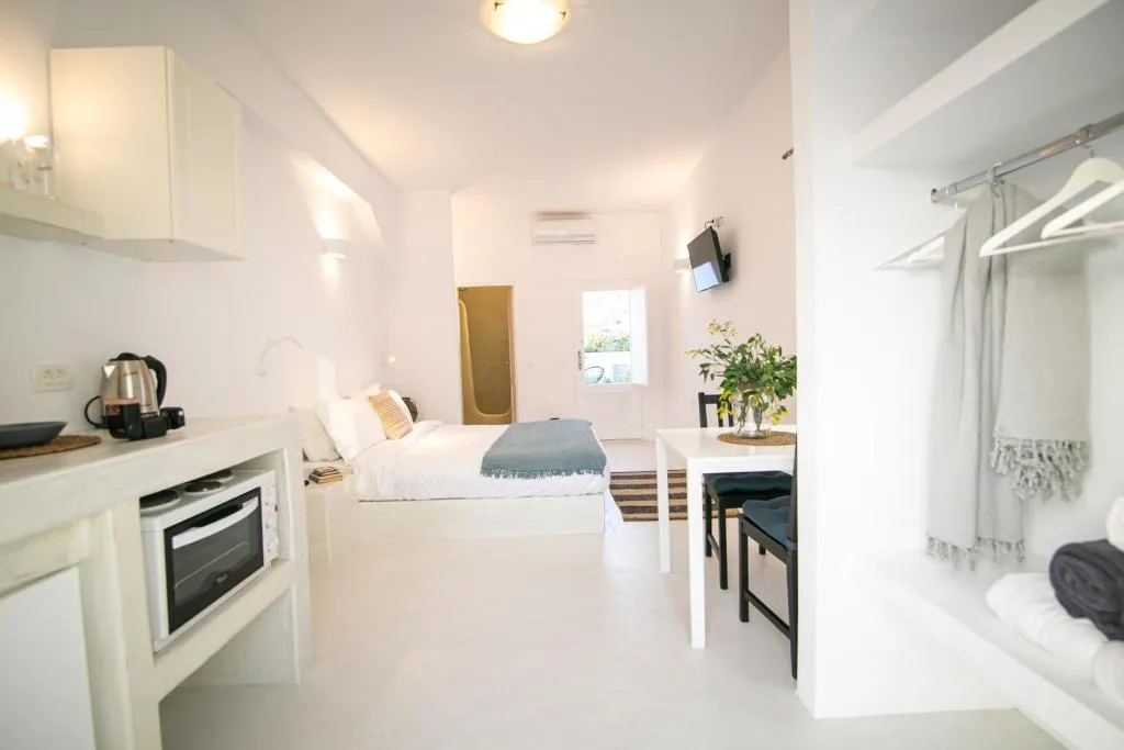 General view, Apanomeria Boutique Residence, Santorini
