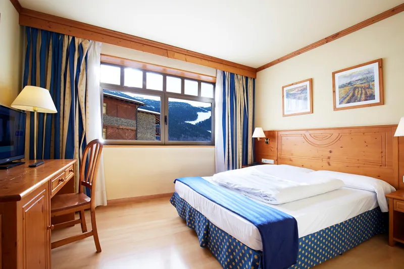 Double or Twin STANDARD Room, Euroski Mountain Resort, Soldeu