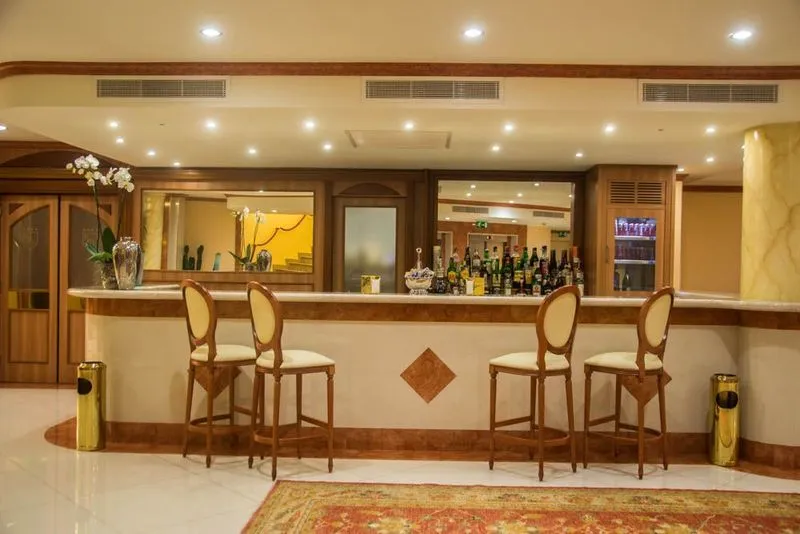 Lobby, Palace Hotel Legnano, Milan