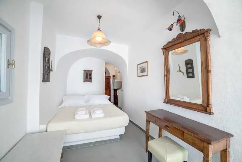 Room, Pearl on the Cliff, Santorini