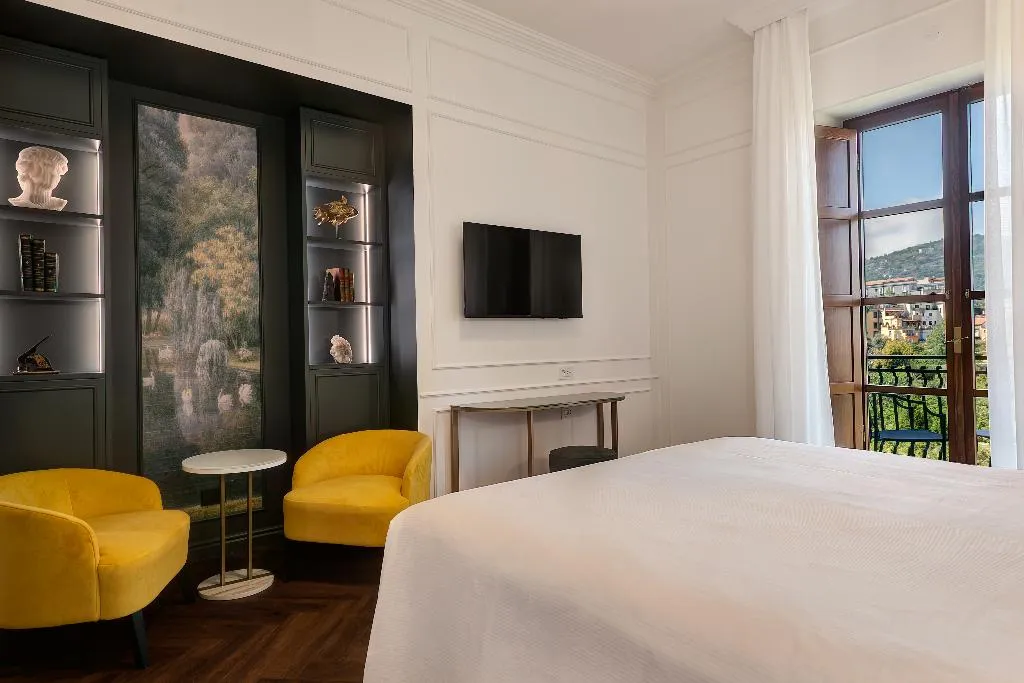 DOUBLE SUPERIOR GARDEN VIEW Room, Majestic Palace, Naples