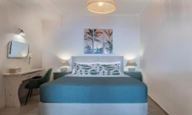 SUITE WITH VIEWS Room, Athermi Suites, Santorini