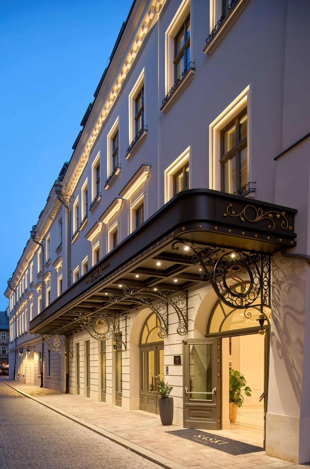 General view, Hotel Saski Krakow, Curio collection by Hilton, Krakow