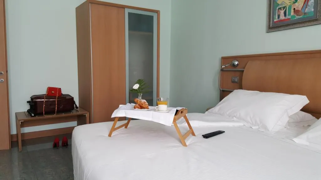 DOUBLE STANDARD Room, Marina Palace Hotel Spa & Congress Hall, Catania