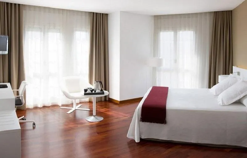 DOUBLE SUPERIOR Room, URH Ciutat de Mataró, Barcelona