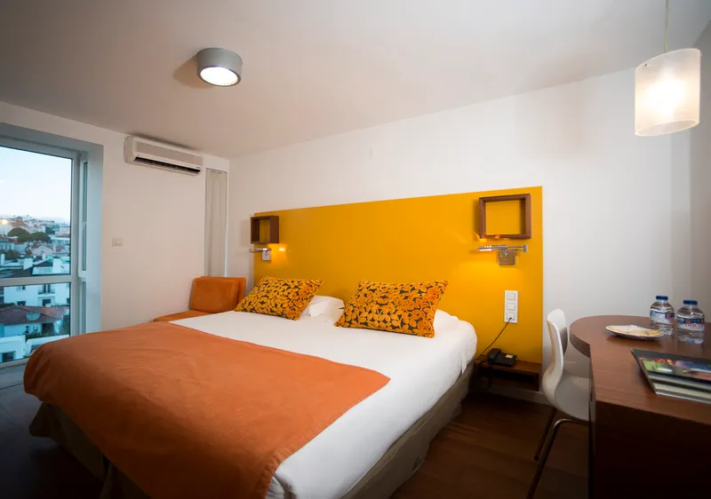 Double or Twin STANDARD Room, Saboia, Lisbon