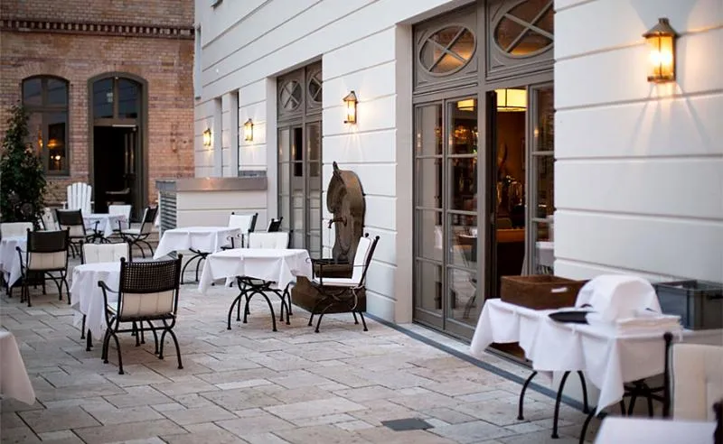 Terrace, monbijou hotel, Berlin