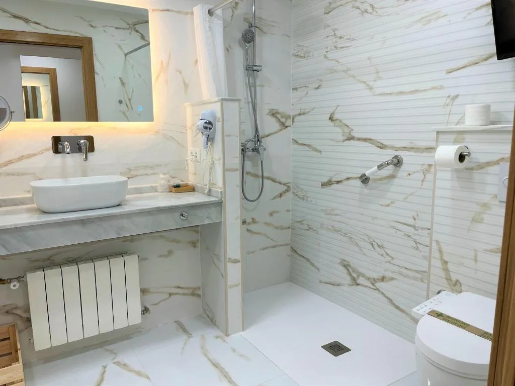 JUNIOR SUITE STANDARD Room, Hostal Sorbas, Andalucia