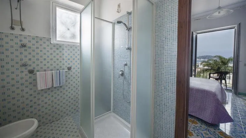QUADRUPLE ECONOMY Room, Villa Luna di Miele, Naples