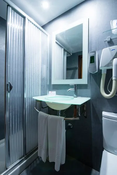 DOUBLE SINGLE USE STANDARD Room, Helios Hotel, Majorca