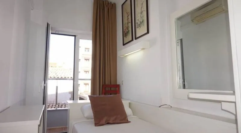 SINGLE INNER Room, Hermes, Costa Brava